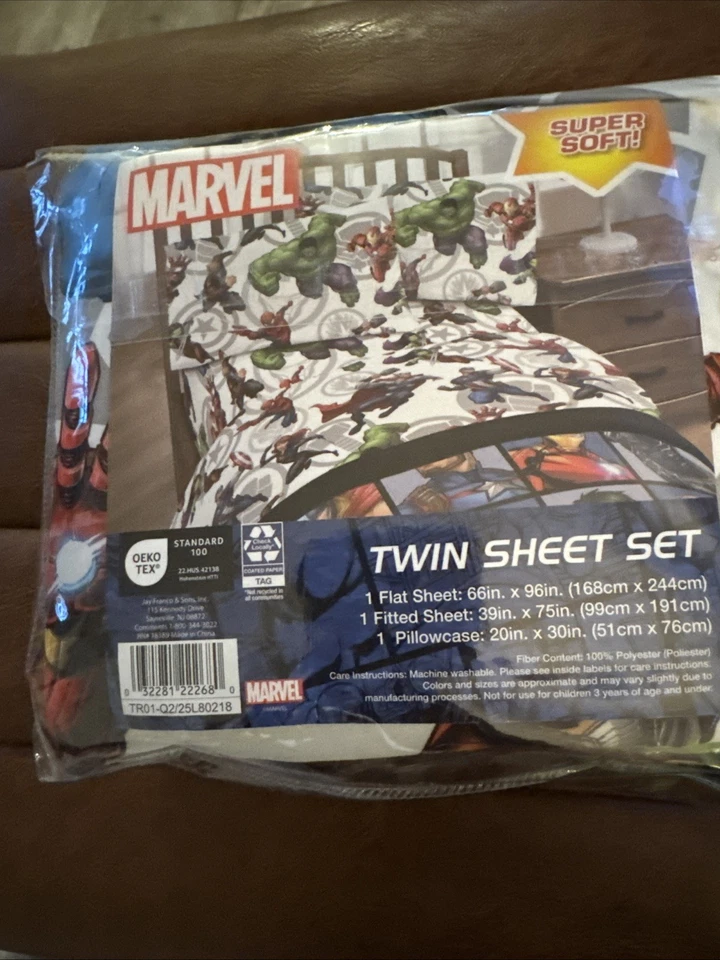Набор простыней из микрофибры Marvel Avengers 3 штуки новый - Изображение 2 из 2