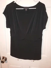 Attention EUC Women's Size Large Black Center Ruched Short Sleeve Top Bus Casual
