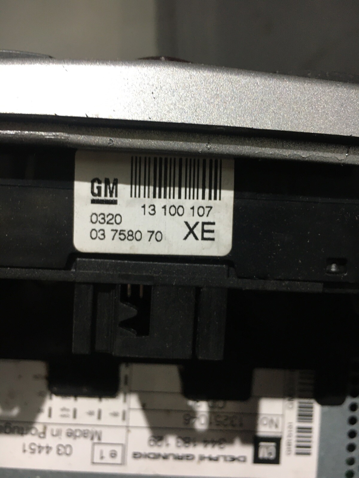 VAUXHALL ZAFIRA 2007 CENTRE DASHBOARD TRIM AIR VENTS, CD RADIO PLAYER