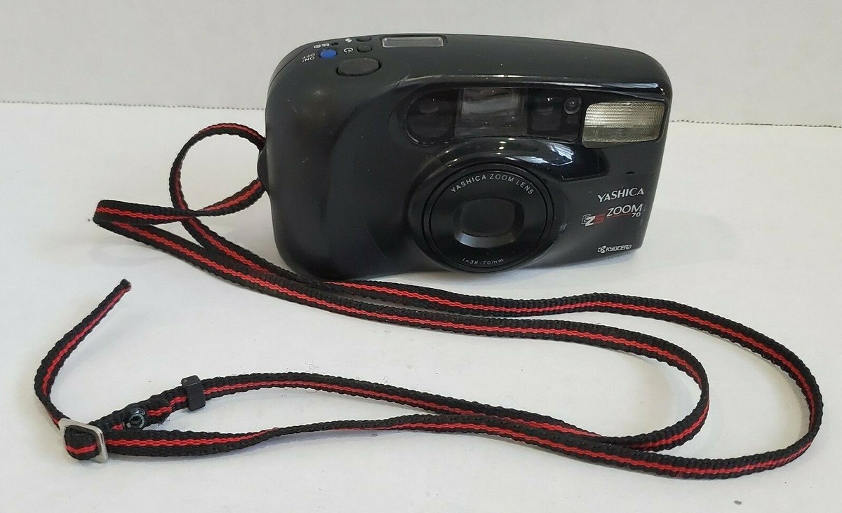 YASHICA EZS Zoom 70 KYOCERA Film Point & Shoot Camera Flash 35mm