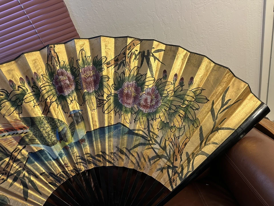 ENORME 32” RADIO ANTIGUO CHINO DORADO ACUARELA ABANICO PINTURA FIRMADA Foto 2 de 4