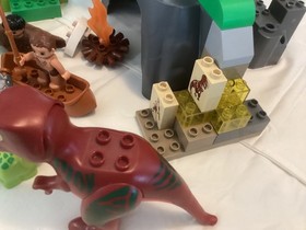 Lego Duplo Dino Valley 5598 Caveman Dinosaurs Set~Includes HTF Dino Caveman Fur