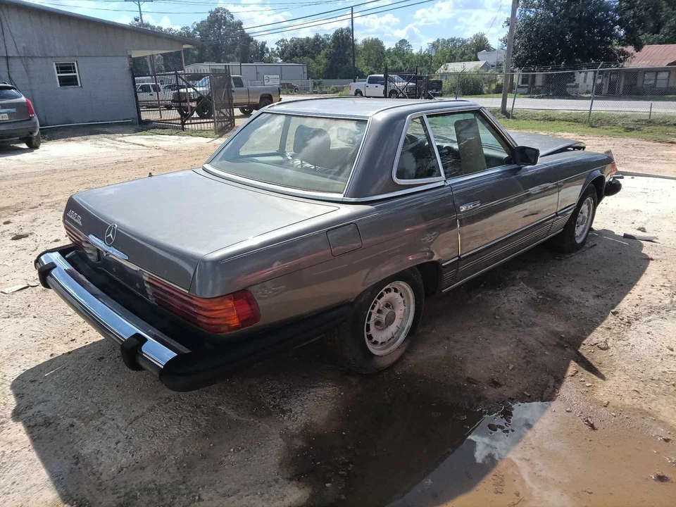 72 73 74 75 76 77 78 79 80 MERCEDES 450 Radiator - Image 4 of 4