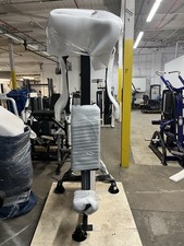 HAMMER STRENGTH SELECT PECTORAL FLY / REAR DE...