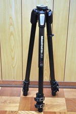 Manfrotto 055 Pro Carbon Fiber Tripod, 3 Sections, Manfrotto MT055CXPRO3, Medium