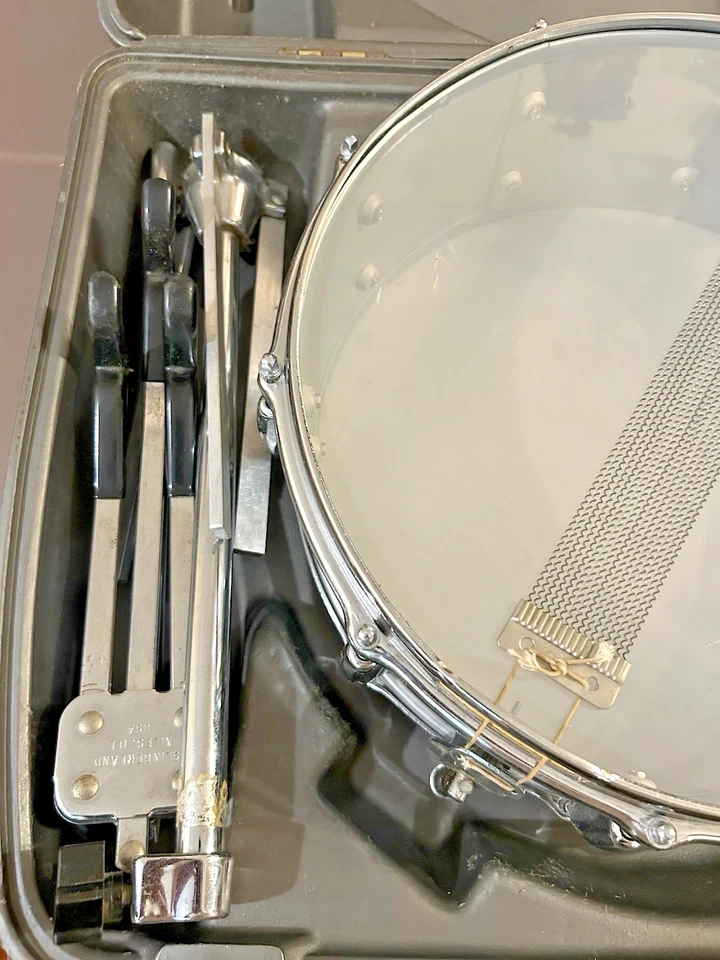 复古 Slingerland 小军鼓 15 英寸 x 6 英寸 10 LUG 带盒子和支架 — 第 3/4 张图片