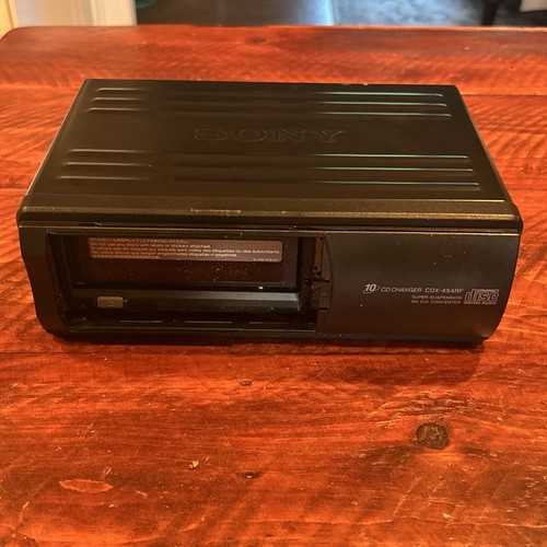 Sony CDX-454RF Disc Changer System With Cords And Rm-x82rf Unit UNTESTED