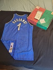 Upper Deck's Suite Life: UDA Launches Line of High-End Collectibles 26