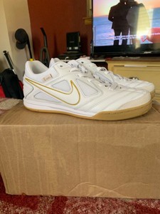 nike sb gato white gold