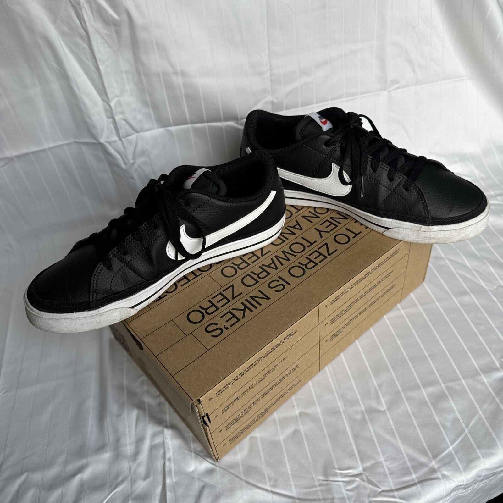 Size 8 - Nike Court Legacy Black White - image 2