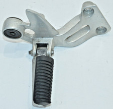 YAMAHA XJ 900 S DIVERSION 4KM SOZIUSFUßRASTE FUßRASTE HINTEN RECHTS HALTERUNG