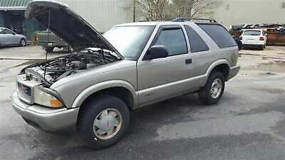 Front Right Door OEM 1998 1999 2000 2001 2002 2003 2004 2005 GMC S15 Jimmy 2WD - Image 3 of 4