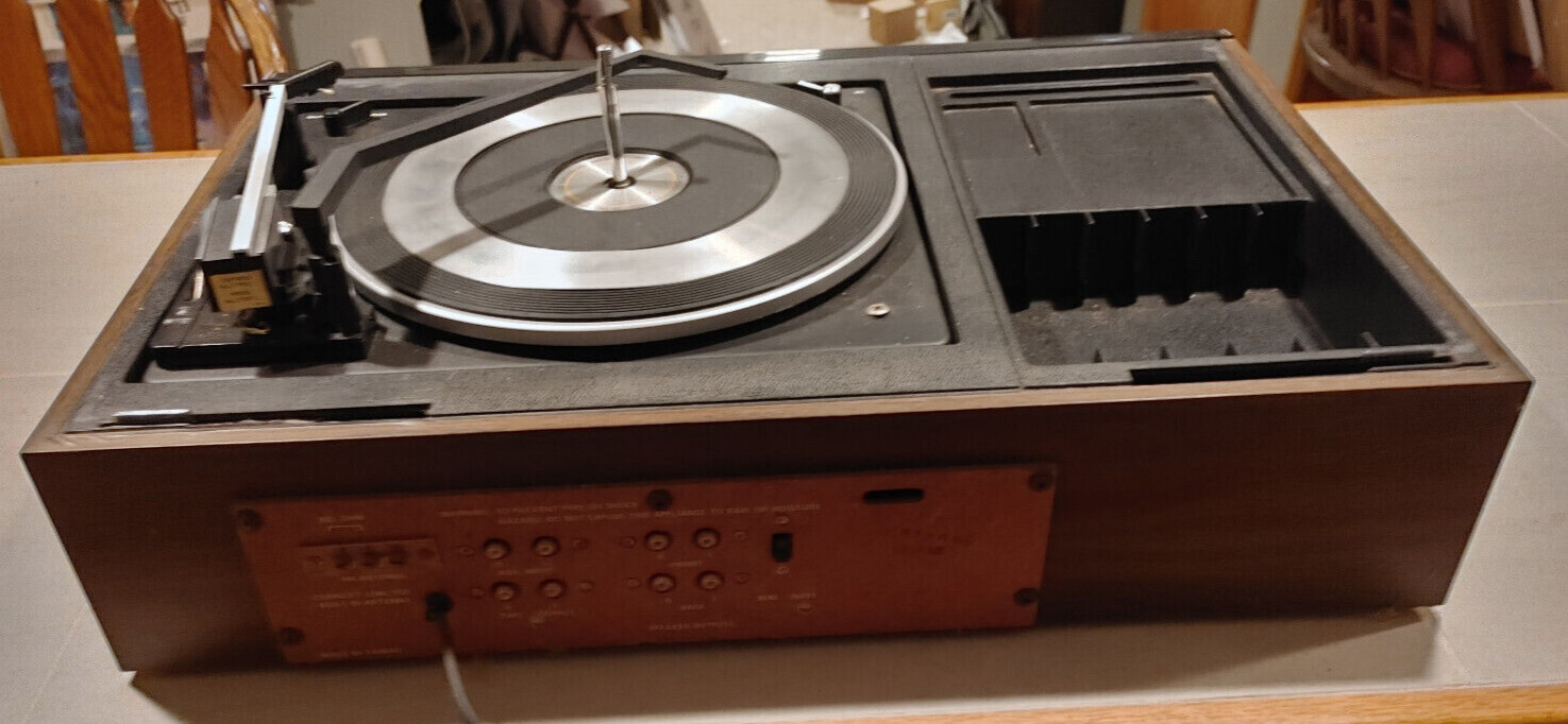 Vintage Sears AM/FM Stereo System Record Player, w/ AUX & non-working 8 ...