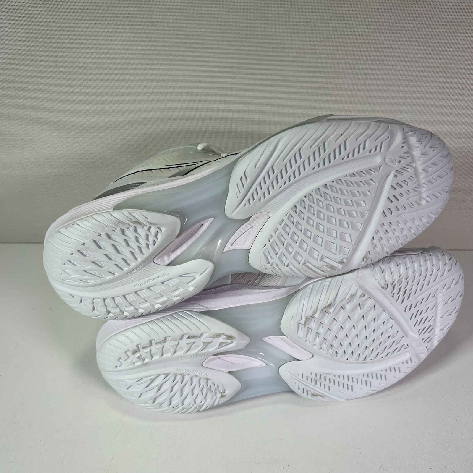 ASICS Sky Elite FF White Sneaker Volleyball Shoes 1052A076 Women's 8.5 * NEW! thumbnail 8