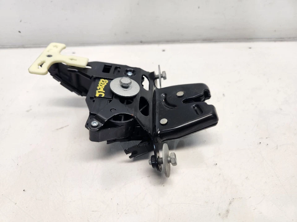 Buick Lacrosse 2008 pestillo de maletero trasero Foto 4 de 4