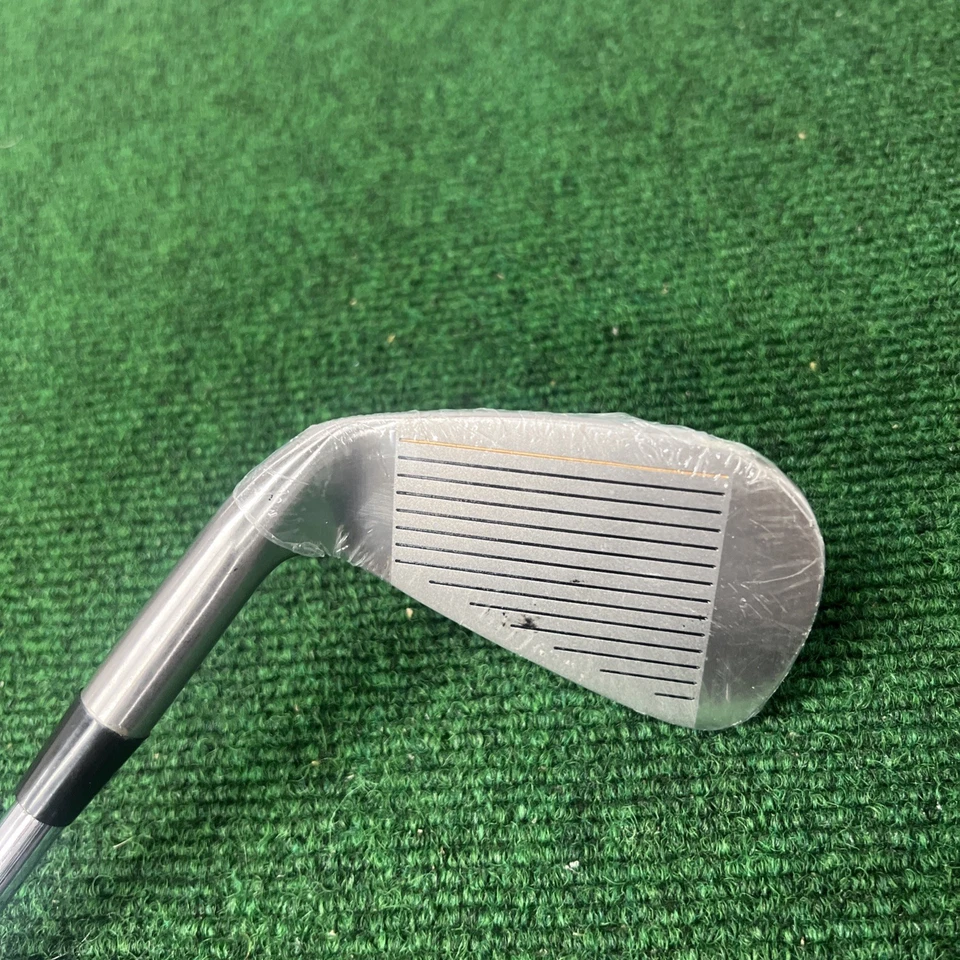 Medicus 5 Dual Hinge iron Golf Club RH Swing Trainer Right Hand *New In Wrapper* - Image 3 of 4