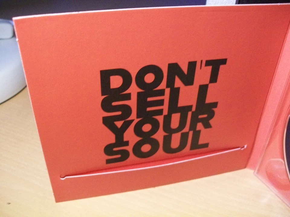 MICHAEL SCHENKER GROUP: Don’t Sell Your Soul (Melodischer Hardrock 2025) - Bild 4 von 4