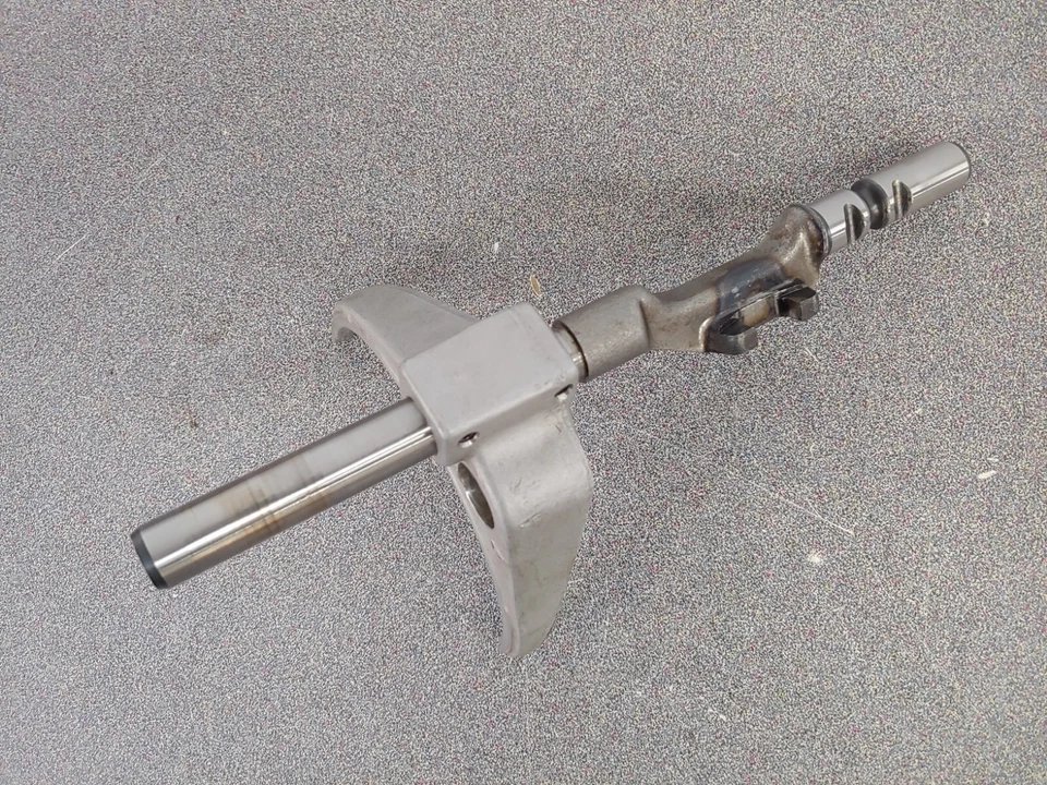 VERY NICE USED ORIGINAL GENUINE PORSCHE 911 G50 964 G64 1ST 2ND SHIFT ROD W FORK — 第 2/4 张图片