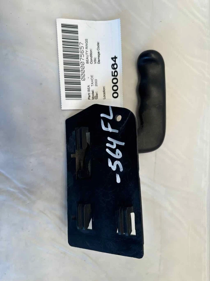 Manija de puerta interior delantera izquierda lado del conductor Chevrolet Tahoe 2000-2006 OEM Foto 2 de 4