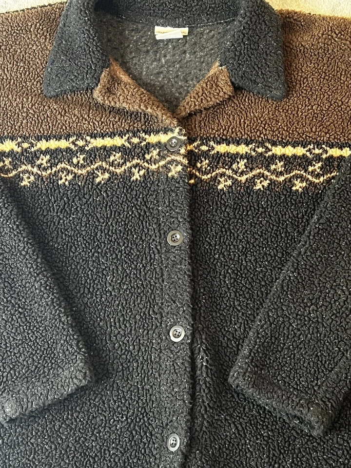 TapeMeasure Sherpa Jacket Women’s Large Long Sleeve Button Up Sweater - Image 3 of 4