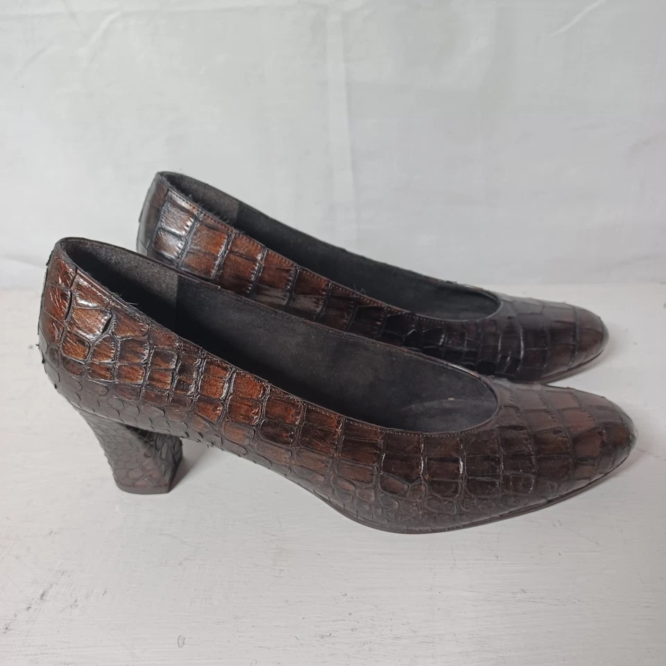 Zapatos de salón de cuero para mujer Stuart Weitzman marrón cocodrilo talla 8,5 España Foto 2 de 4