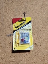 Bussmann KM9 BUSSMAN Mini Fuse Asst. Of 8 Fuses Ooen Box With Puller Ships Fast 