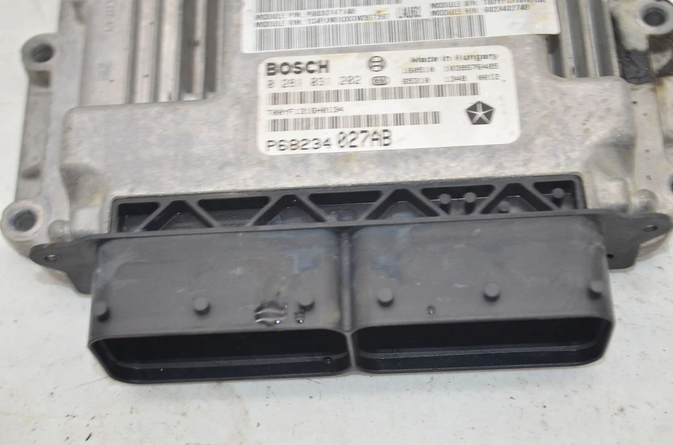 105510- Centralina ECU Jeep Cherokee Dal 2014 al 2018 Cod 0281031202 - Immagine 3 di 4