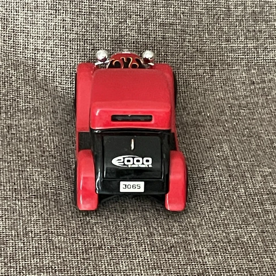 1999 Crown Premiums Die Cast Liberty Classics '32 Ford Roadster Bank (no key) - Image 4 of 4