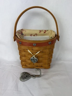 LONGABERGER 2001 Sweetheart Red Love Notes Basket W Liner Protector With Hook - Image 1 of 4