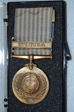 UN UNITED NATIONS KOREA SERVICE AWARD MEDAL W/RIBBON IN CASE