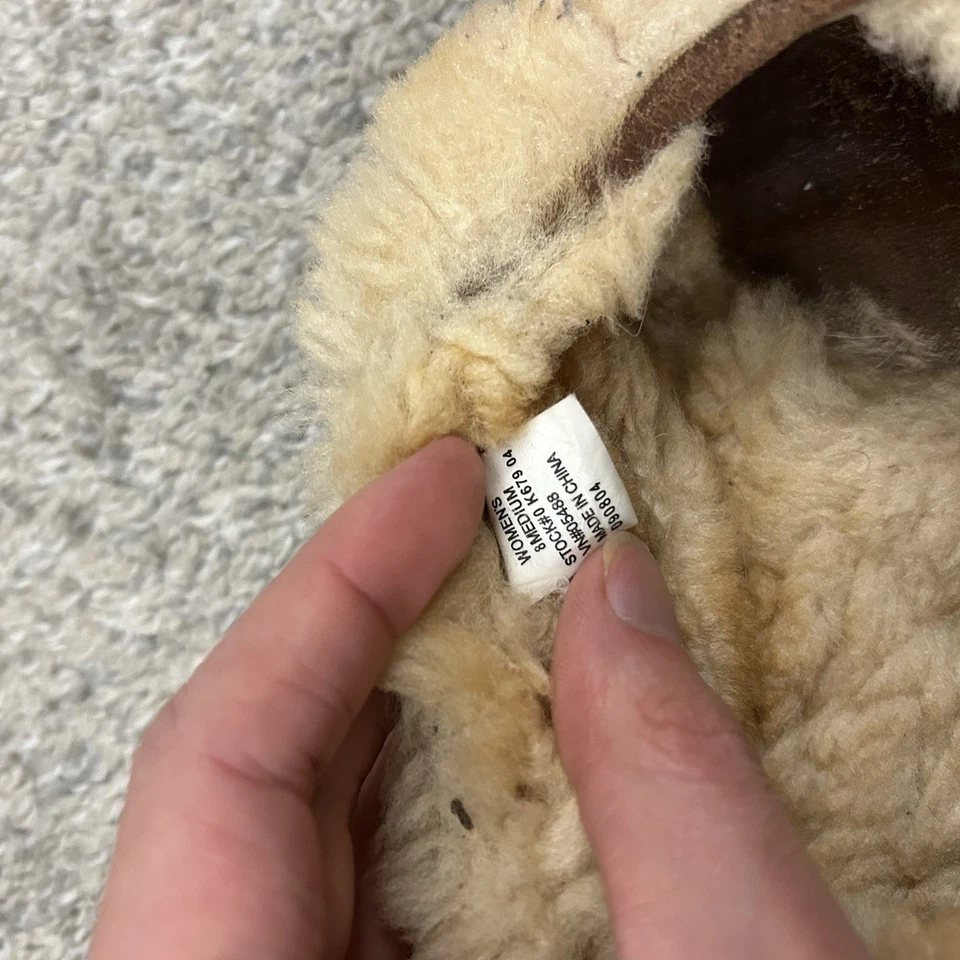 Chinelos femininos LL Bean Wicked Good mocassim tamanho 8 marrom camurça forrado shearling - Imagem 3 de 4