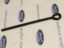 Ford Escort MK3/4 New Genuine Ford spare wheel retaining screw