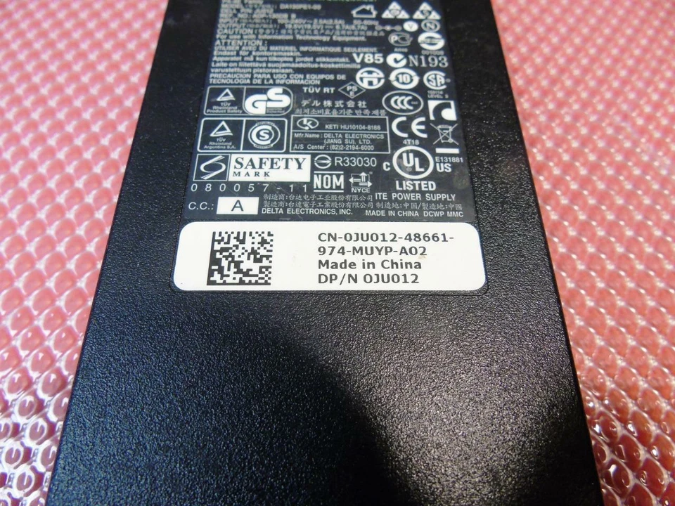 Adaptador de CA original Dell 130W 100-240V 2.5A 50-60Hz 19.5V6.70A - 0JU012 JU012 Foto 2 de 4