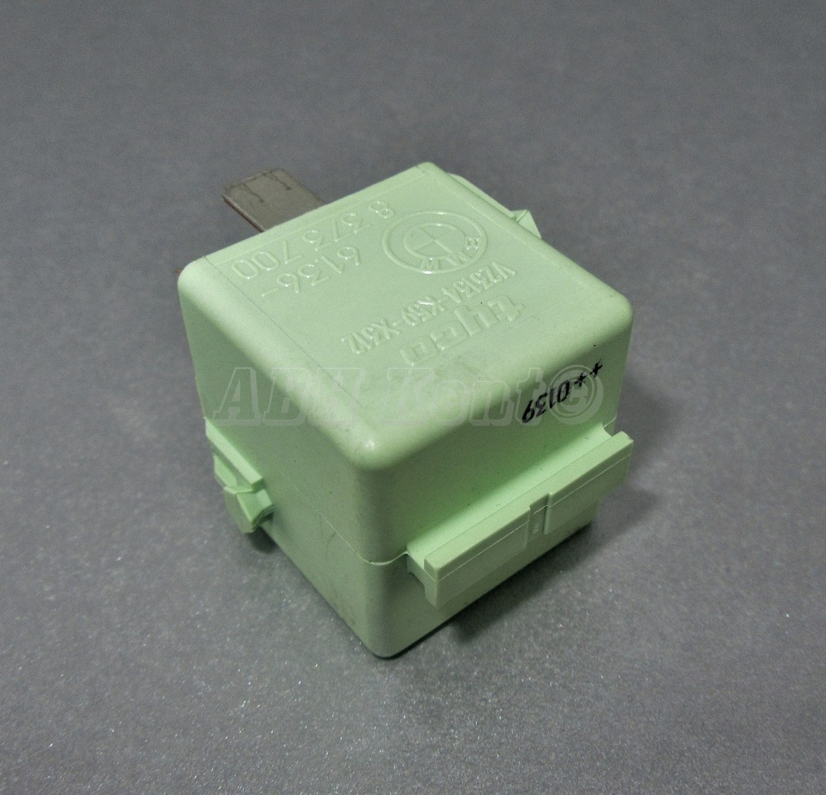 10-BMW Mini (00-15) 5-Pin Multi-Use White-Green Relay 61368373700 