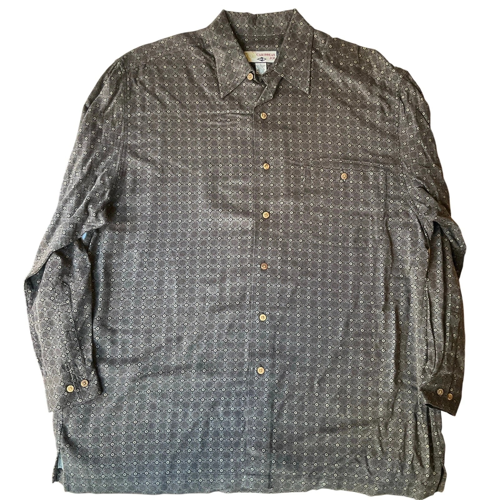 Caribbean Joe Men Button Down Shirt Size L Long Sleeve 100% Rayon Floral Gray