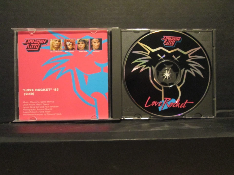 Danger Kitty - Love Rocket Rare Single Steel Panther Metal Shop Foto 3 de 3