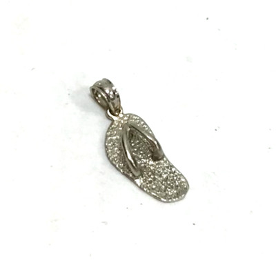 (MA3) Ladies 14k White Gold 0.9 Grams Flipflop/Sandal Pendant 7/8''