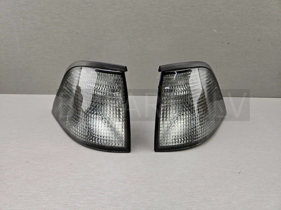 NEW GENUINE TYC BMW E36 COUPE CABRIO TURN INDICATOR FRONT PAIR SMOKED DARK - Image 2 of 4