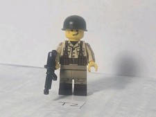 Lego WW2 Custom US Soldier With Brickarms M1 Thompson and Helmet