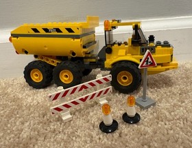 LEGO City Dump Truck 7631 + Front-End Loader 7630