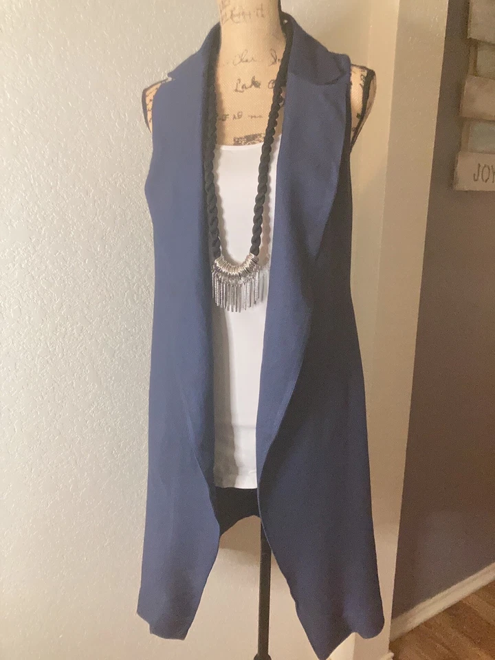 Plumero sin mangas Anthropologie XS/S al por menor $278 Foto 3 de 4