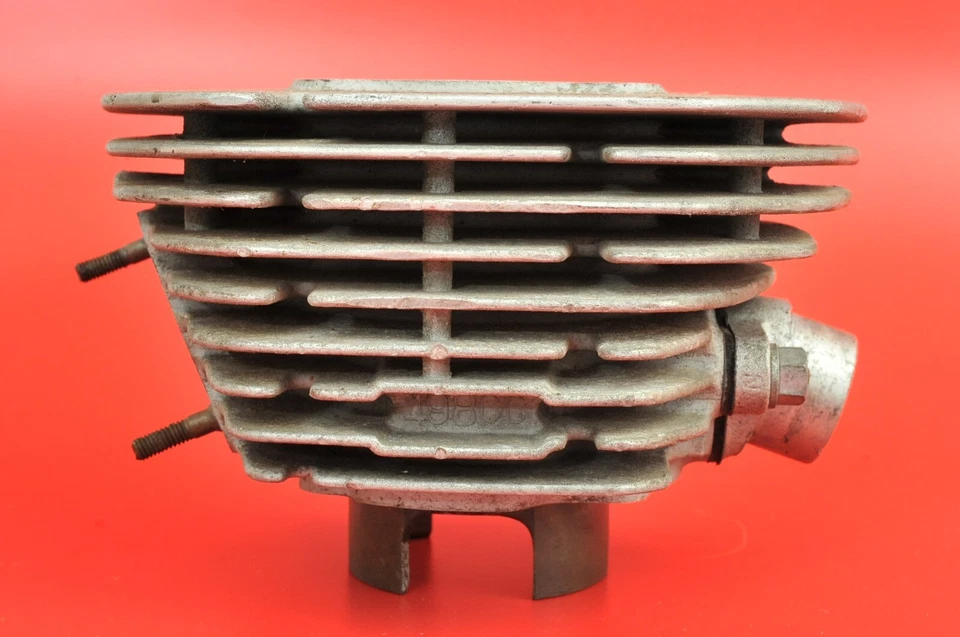 Kawasaki H1 500 1969-1973 cilindro izquierdo jarra barril pote extremo superior principios 61 mm Foto 2 de 4