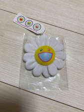 Takashi Murakami Kaikai Kiki Flower Brooch Rainbow White Genuine Product NEW