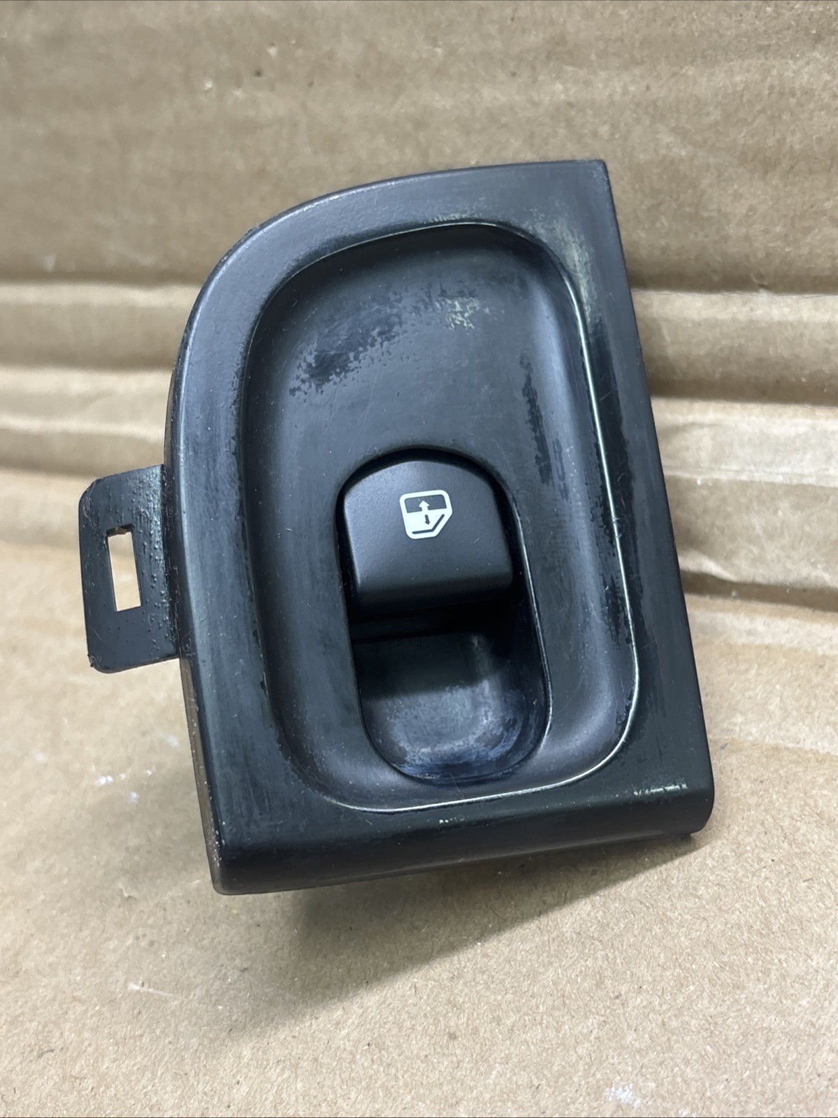 03-13 Maserati Quattroporte M139 Rear Left Driver Side Window Control Switch OEM
