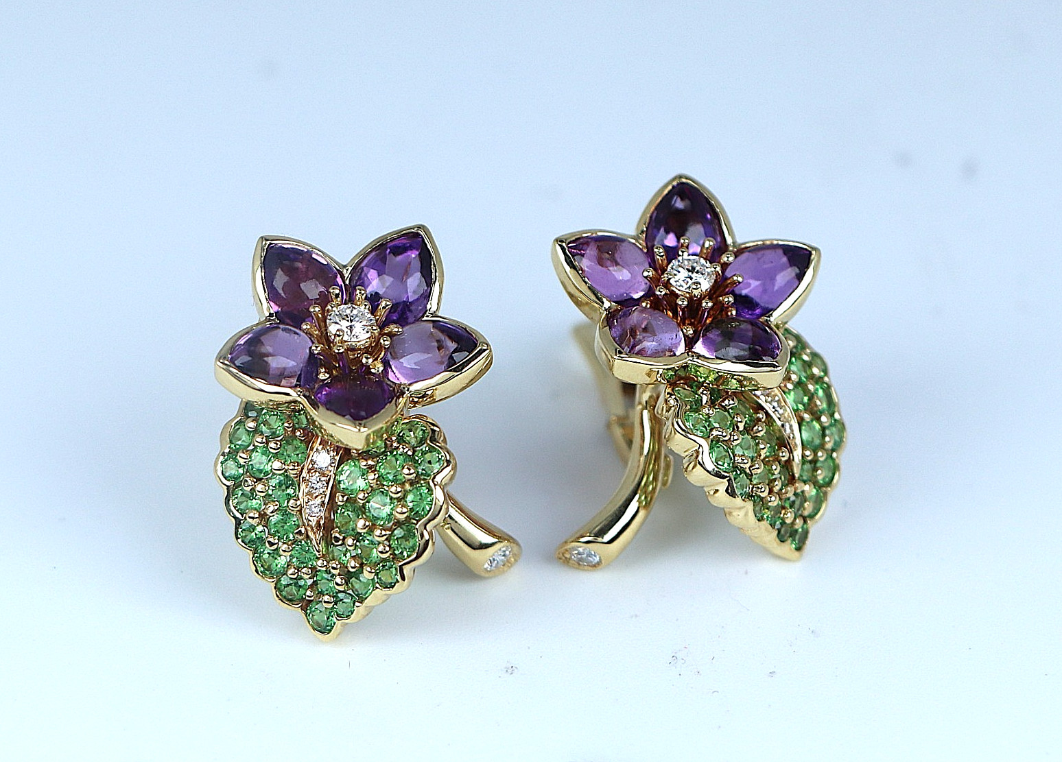 RARE Vintage Estate Tiffany 18k Gold Amethyst Tsavorite Diamond Flower Earrings image 10