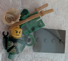 LEGO 70725 Ninjago Nindroid Mechdragon Lloyd Techno Robe Minifig ONLY.