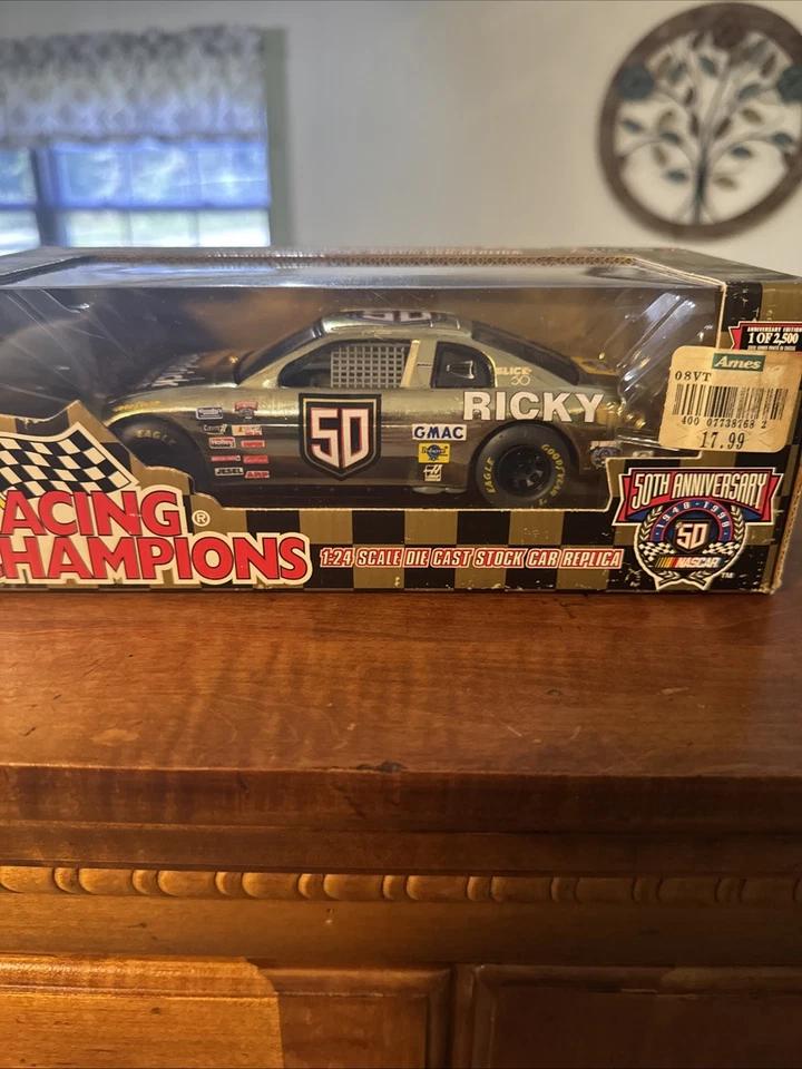 Coches diecast NASCAR 1:24 50 aniversario Ricky Craven 1 de 2500 número 50 Foto 4 de 4