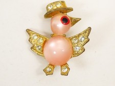 VTG Jelly Belly Duck Bird Brooch Pin  Rhinestone Glass Top Hat Gold Tone D5759