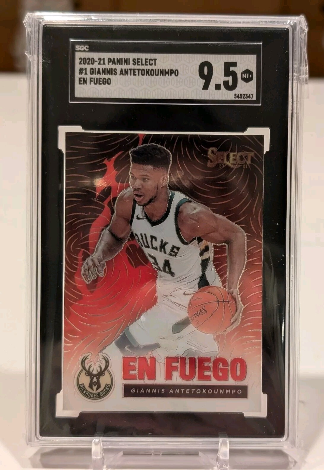 2020-21 Select Giannis Antetokounmpo En Fuego #1 SGC 9.5 Mint+