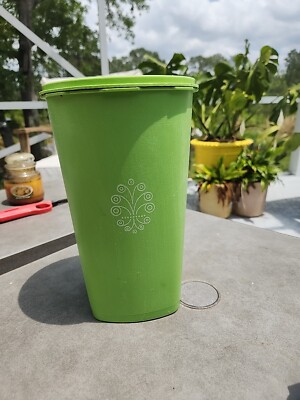 Vintage Tupperware Lime Green 10.5'' Canister 1222 with Lid 808 16 Cup